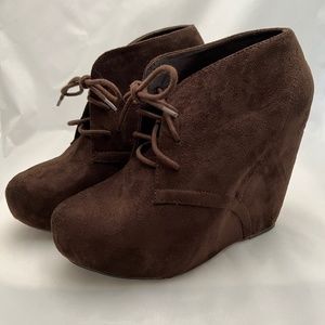 Soda Brown suede Wedge